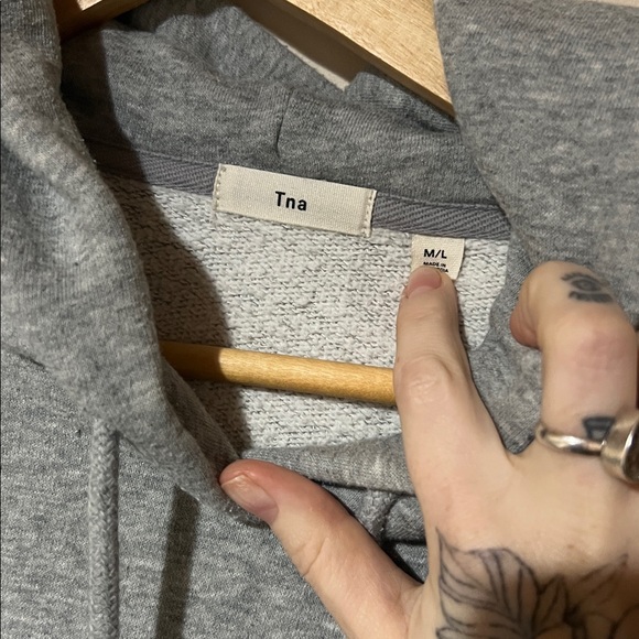 TNA hoodie - Picture 3 of 7